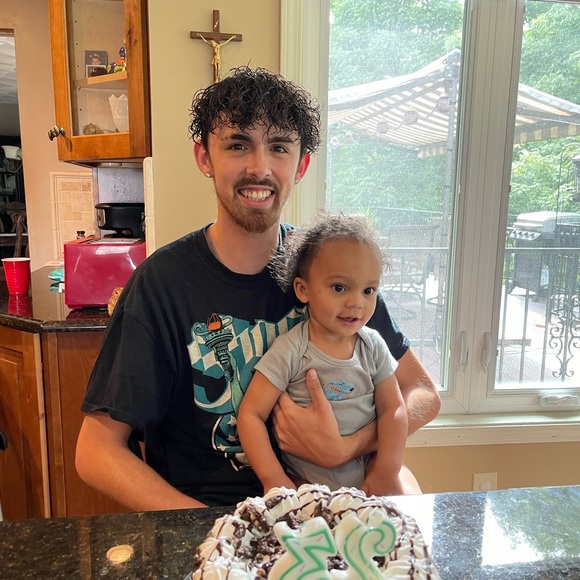 Meet your Posher, Jennifer - Picture 3 of 5